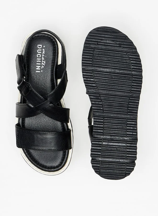 سيد دوتشيني Boys Textured Cross Strap Sandals with Hook and Loop Closure