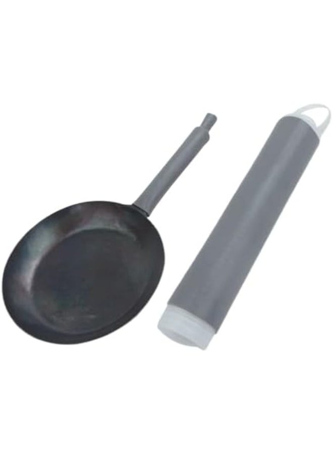 A silicone cover that is burn-resistant and shrink-proof for the pan handle, for use during cooking, to protect your hands from high heat when handling hot pots or pans. - Image 2