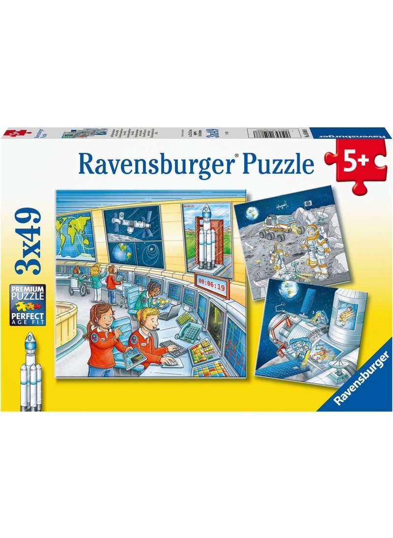 Ravensburger - 3X49 Piece Puzzle Tom in Space 050888 - Image 1