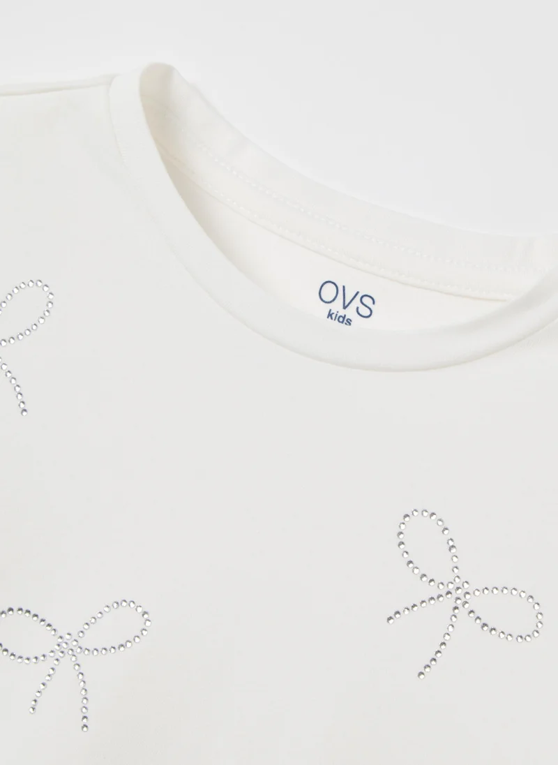 او في اس GIRLS' WHITE COTTON REGULAR FIT TOP WITH STRASS BOWS