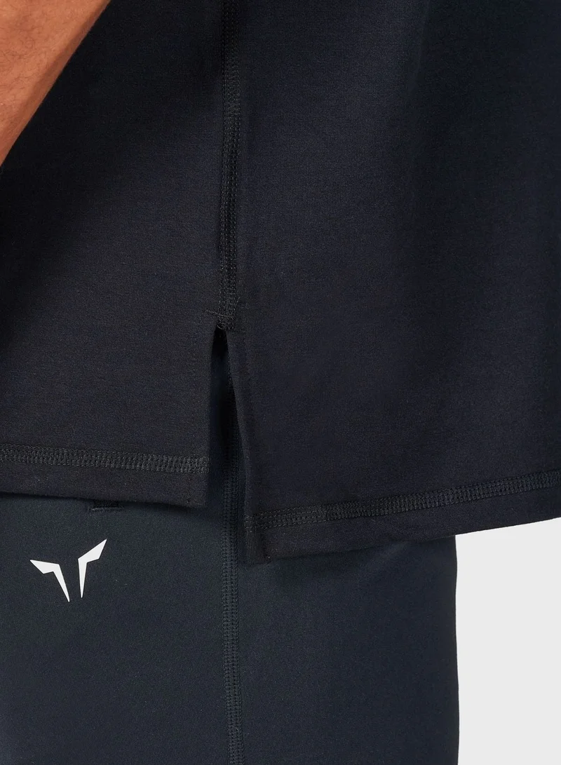 Squatwolf Black Oversized Pump Cover T-Shirt for Men | Best Price UAE