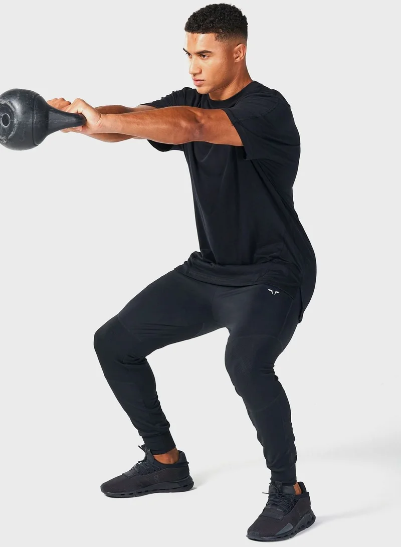 Squatwolf Black Oversized Pump Cover T-Shirt for Men | Best Price UAE
