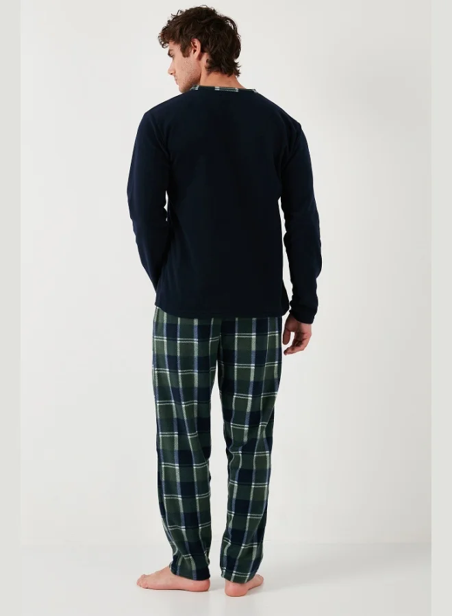 Buratti  Buratti Plaid Regular Fit Crew Neck Winter Polar Fleece Pajama Set Men's Pajama Set 609610013W4 for Men | Best Price UAE