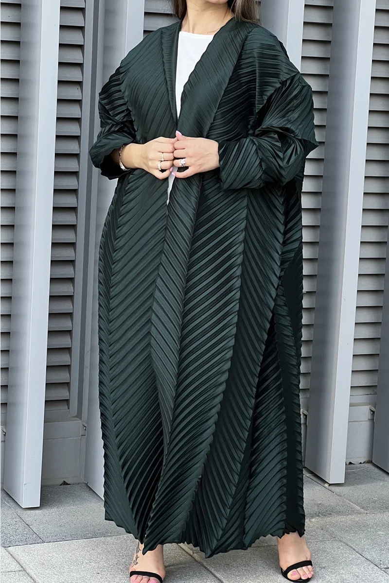 Moistreet Pleated Taffeta Abaya
