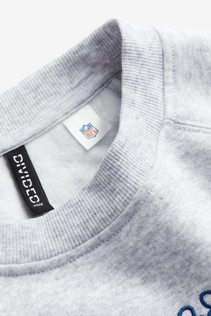 اتش اند ام بلوزة بطبعة