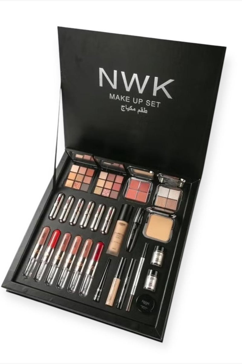 إن دابليو كيه طقم مكياج بوكس فاخر NWK - Image 1