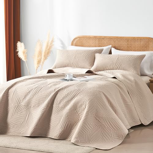 OARAGE King Quilt Bedding Set Lightweight Soft Beige Bedspread Coverlet with Leaf Pattern,Ultrasonic Microfiber Bed Cover Set for All Season 3 Pieces (1 Quilt, 2 Shams) - Image 2