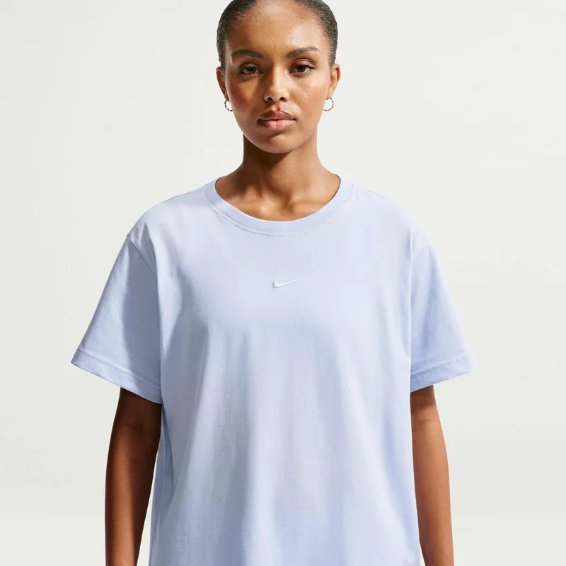 Nike Women's Sportswear Classic T-Shirt