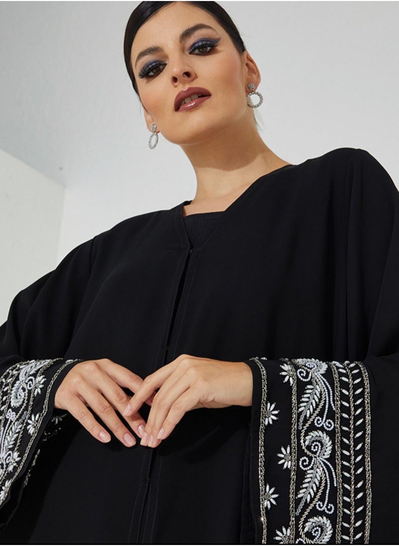 Abaya Wide Pearl Sleeve - pzsku/Z7F4B5919C41EFE9A144BZ/45/_/1670160610/1dea108c-ba43-4bd4-8ce4-37a3f8815e50