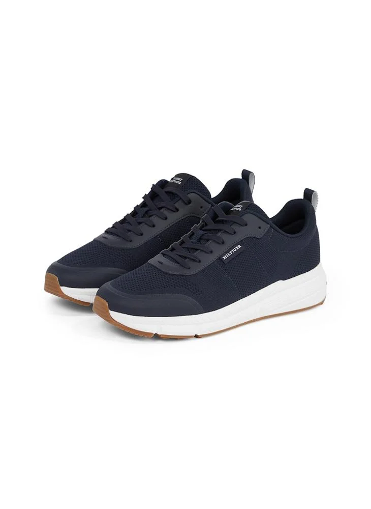 تومي هيلفيغر Lace Up Low Top Runner Sneakers