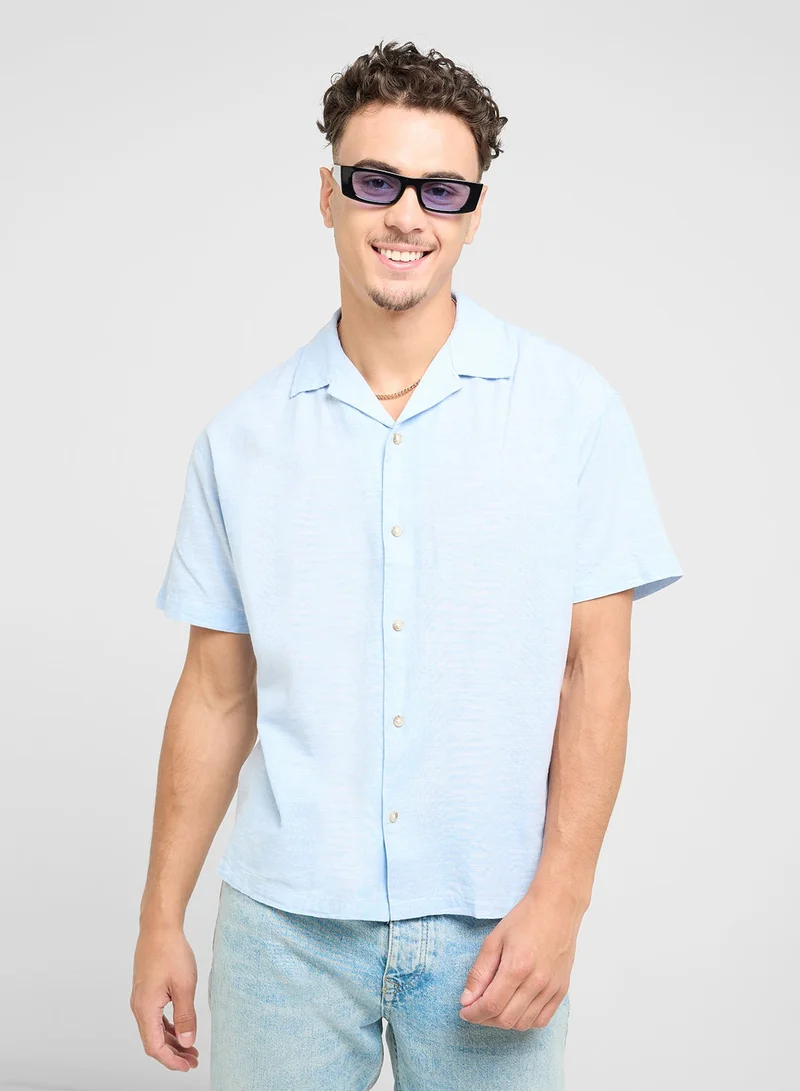 Solid Regular Fit Half Sleeve Shirt