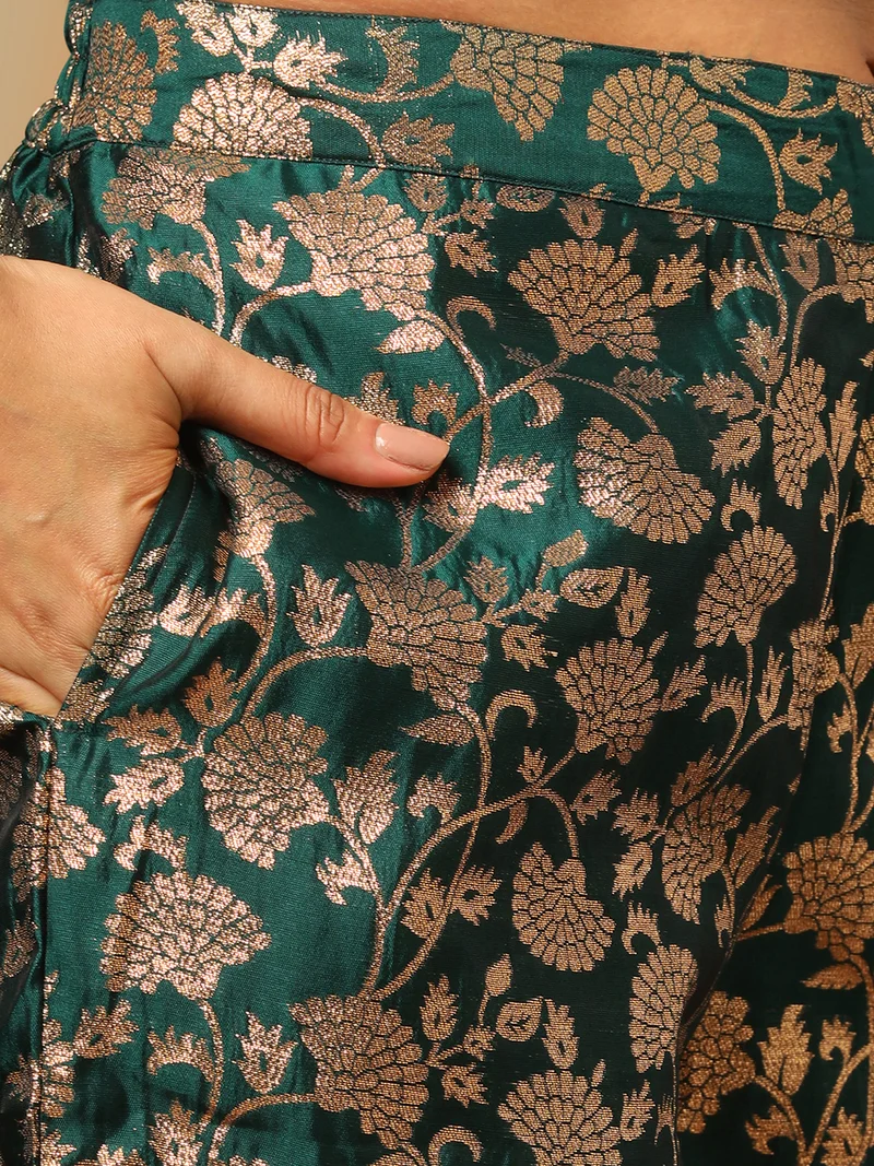 globus Women Floral Regular Kurta With Trousers