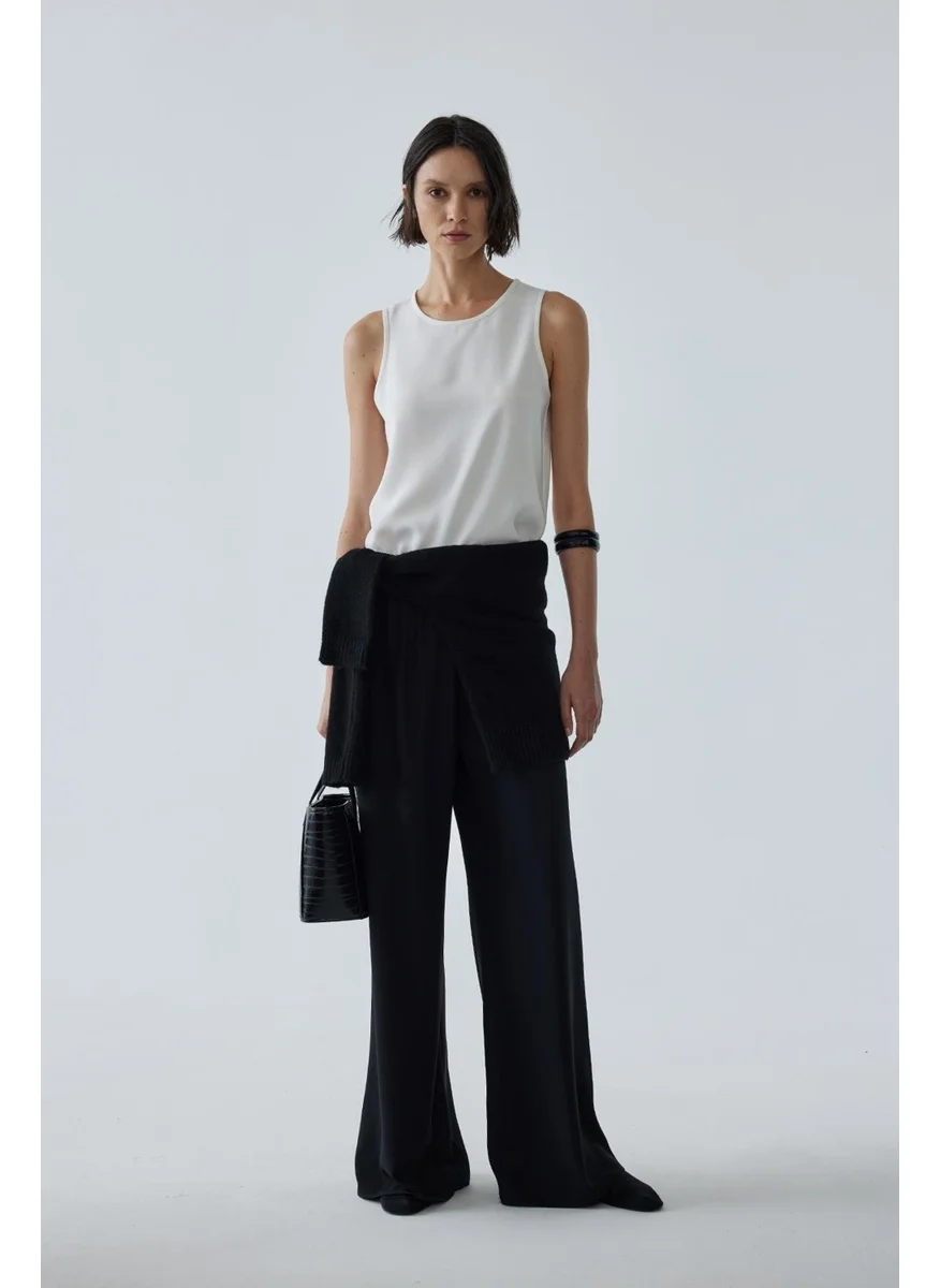سود كوليكشن Saud Collection White Moni Crepe Blouse