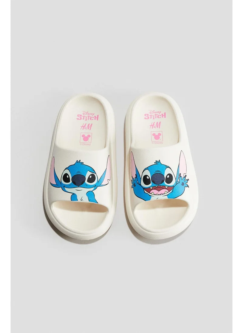 H&M Moulded pool shoes