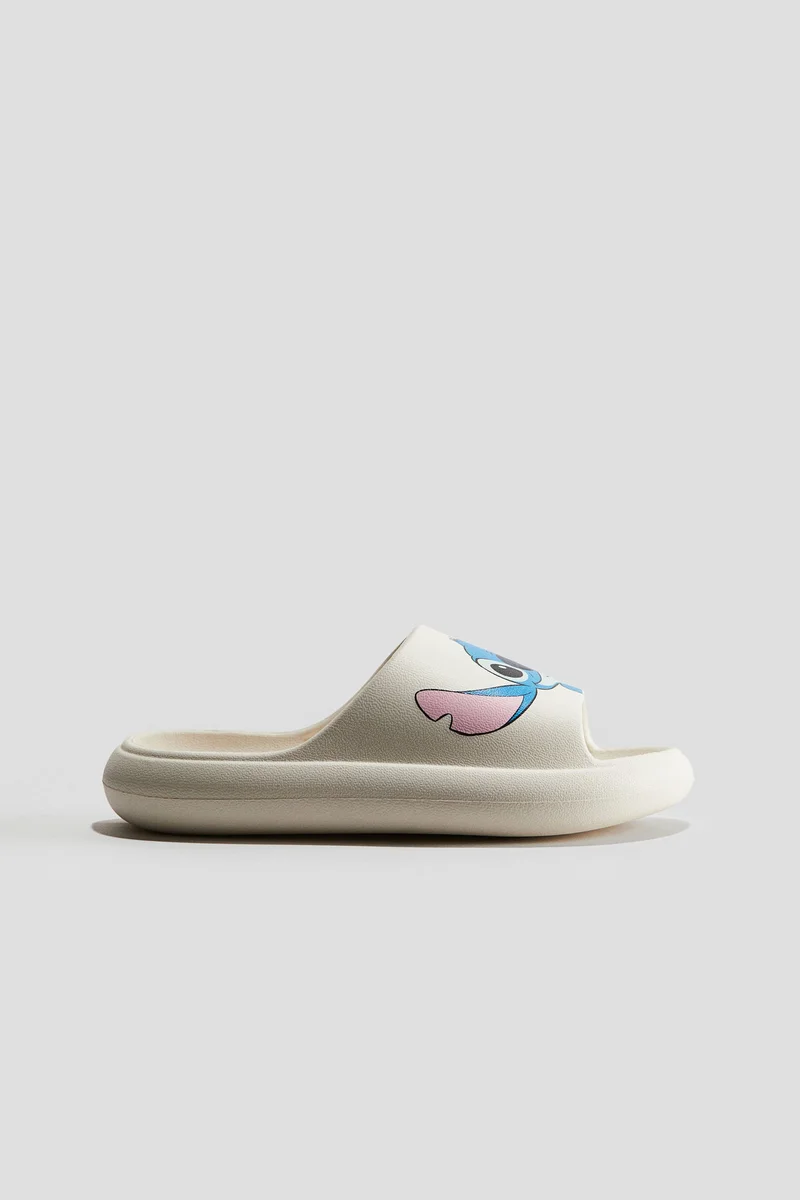 H&M Moulded pool shoes