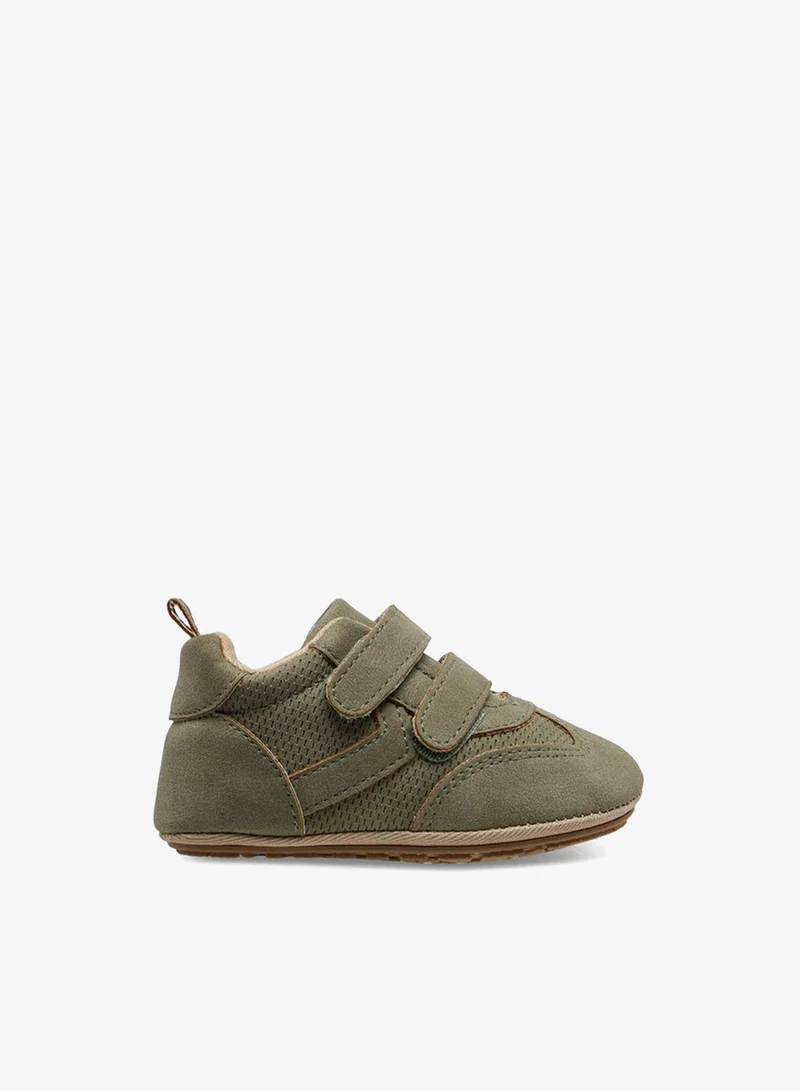 Barefeet Booties with Hook & Loop Closure