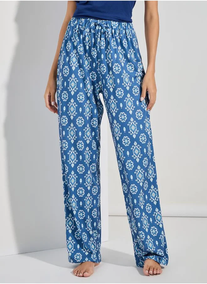 ستايلي Ikkat Print Pocket T-Shirt & Pyjama Set