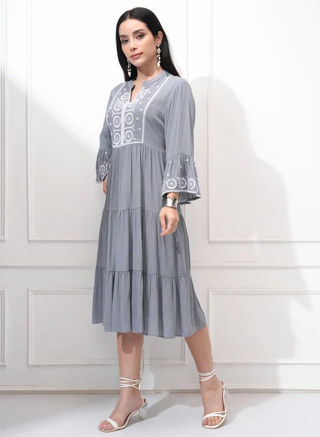 فيشود Vishudh Women Embroidered Long Sleeves A-Line Midi Dress