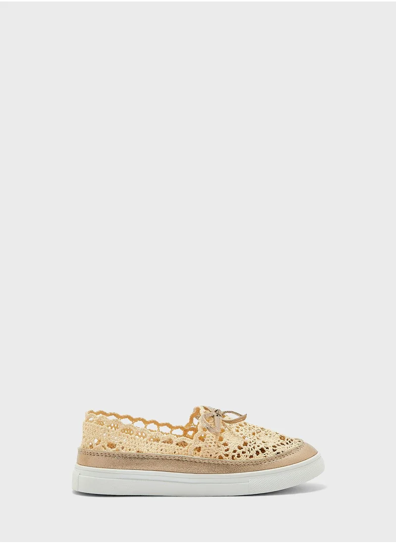 Pinata Girls Slip Ons