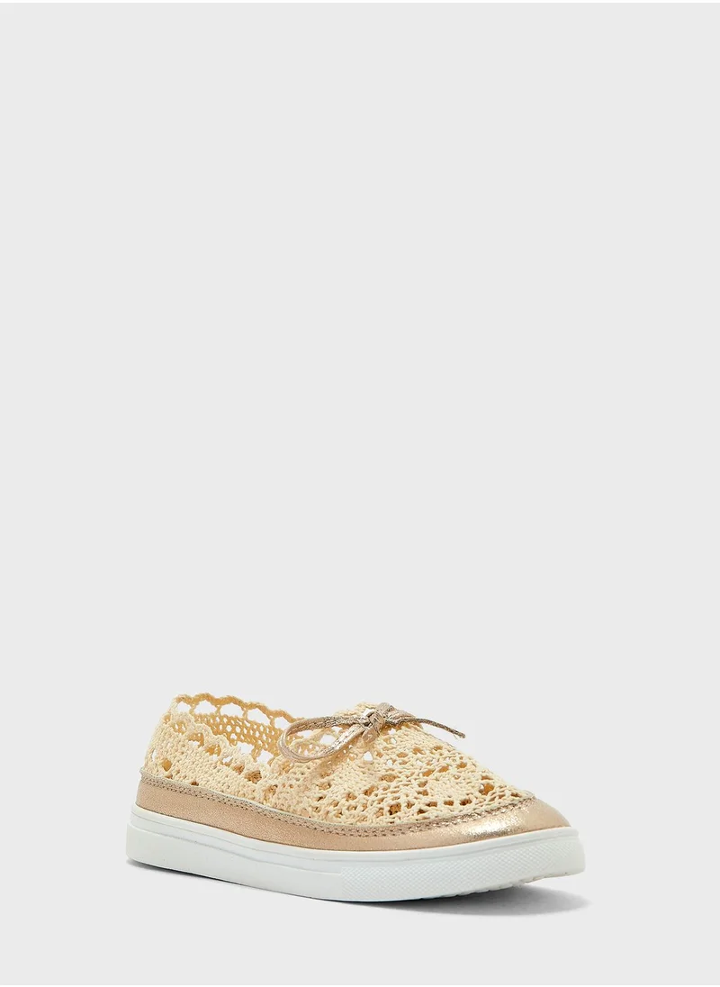 Pinata Girls Slip Ons