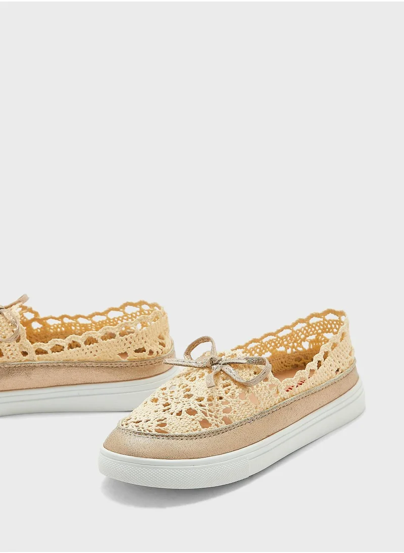 Pinata Girls Slip Ons