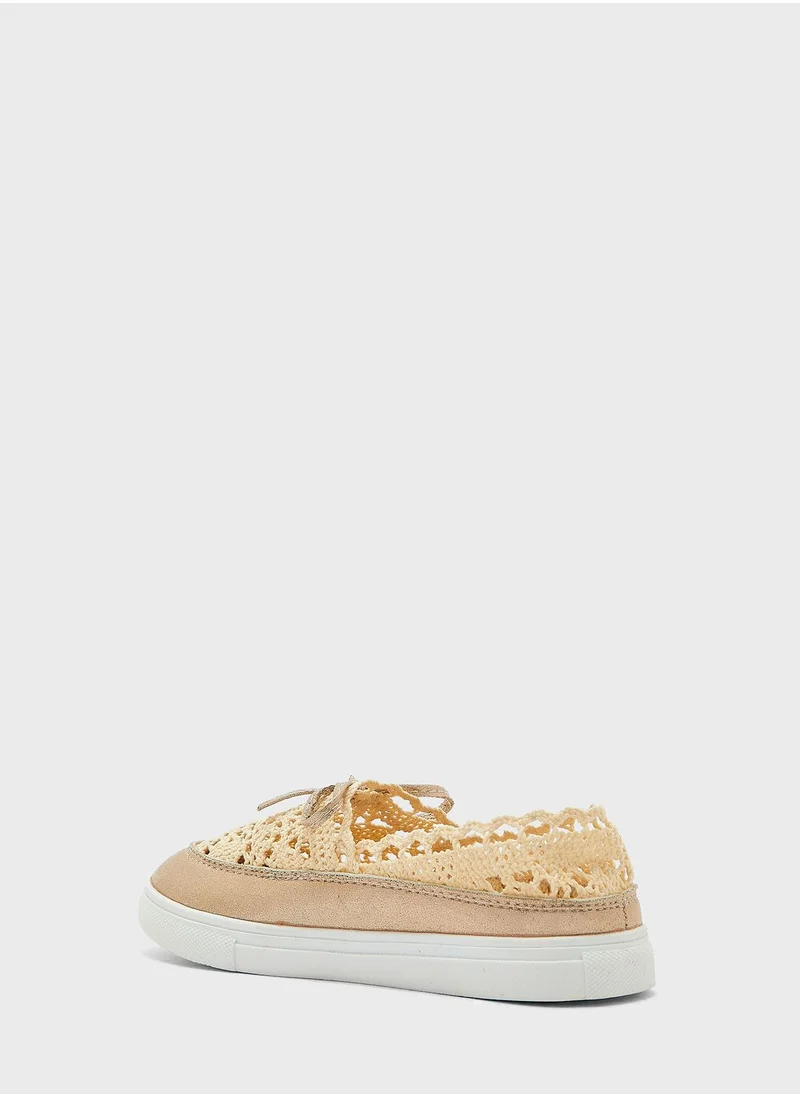 Pinata Girls Slip Ons