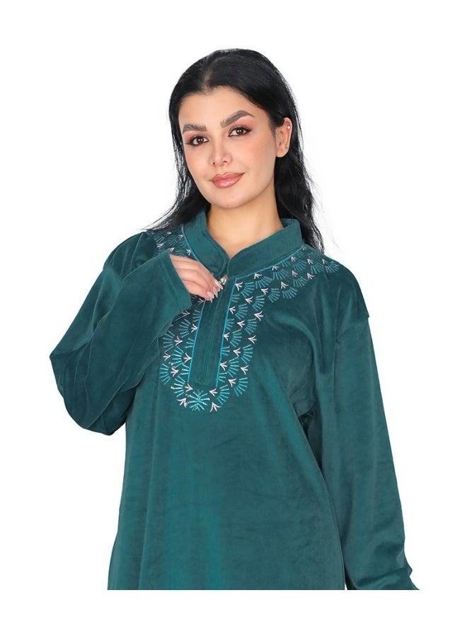 Dadoush Women's long nightgown with elegant embroidery, women's winter velvet abaya from Dadoush, modest maxi house dress for women - Image 2