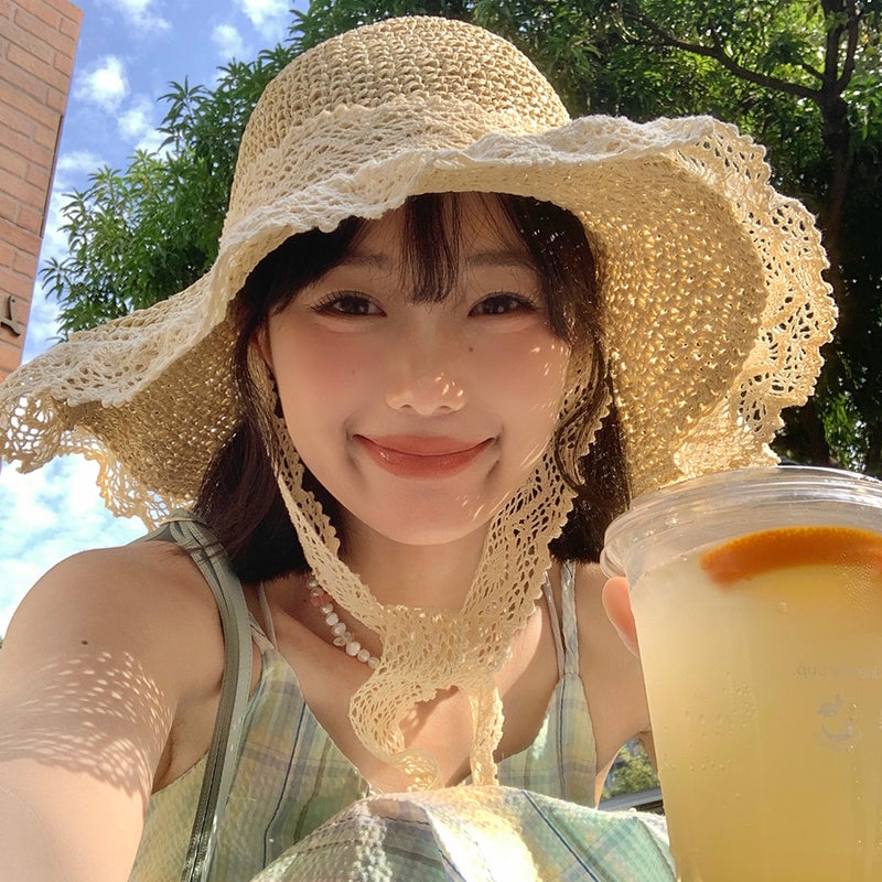 Women's Wide Brim Straw Sun Hat with Lace Hollow Out Breathable Beach Hat - Image 2