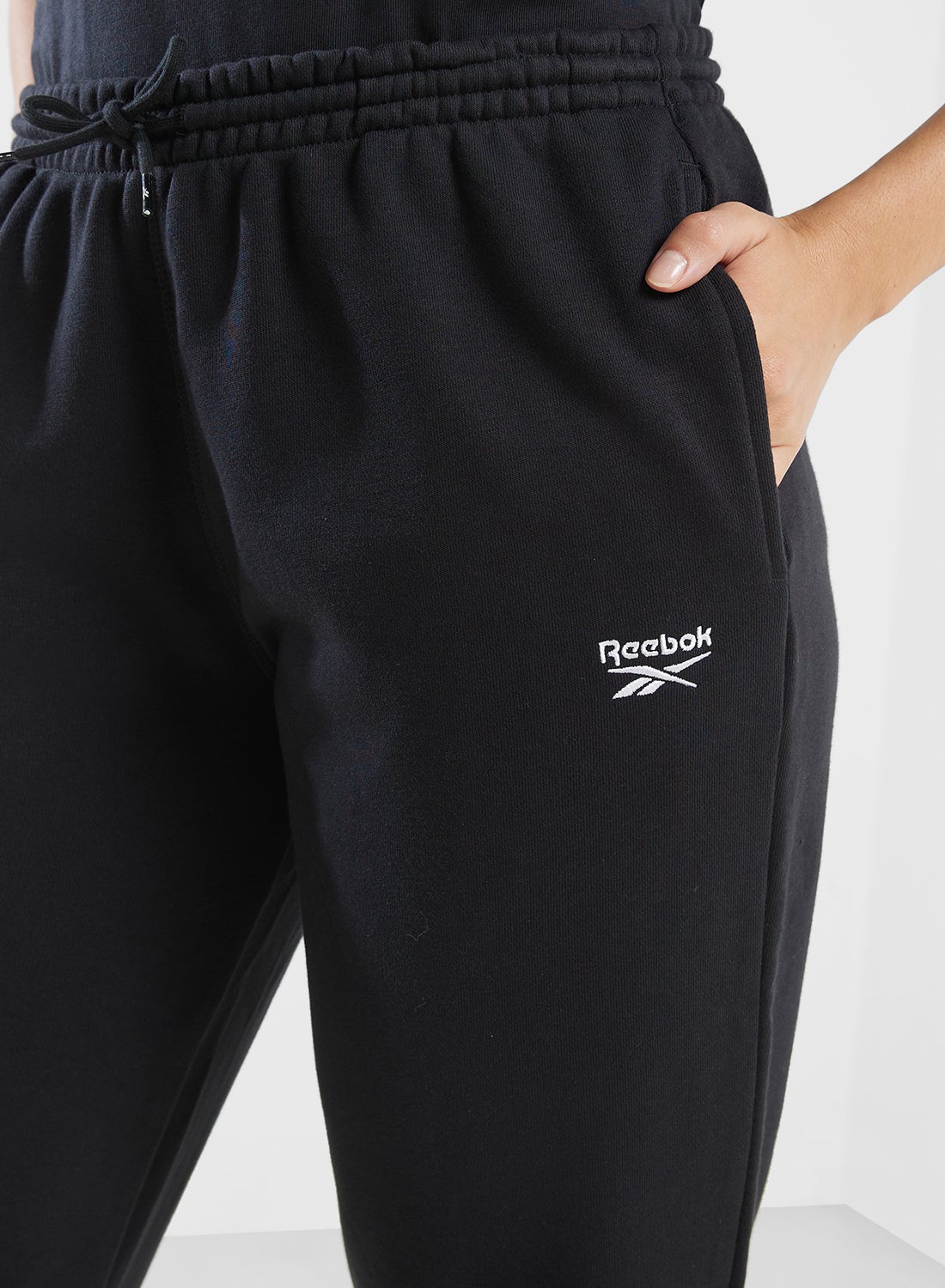 Identity Small Logo French Terry Pants - https://f.nooncdn.com/p/pzsku/Z7F60DFDC217B8B747B51Z/45/_/1727067170/b7469c8c-3f8a-4efa-a3ad-90ed9bfd28d3.jpg?width=original