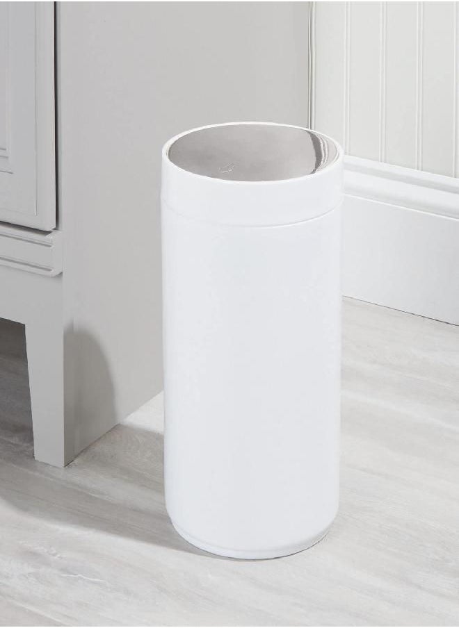 mDesign Small Round Plastic Trash Can Wastebasket, Garbage Container Bin with Swing Top Lid - for Bathrooms, Kitchens, Home Offices - 1.3 Gallon/5 Liter - White/Chrome - pzsku/Z7F6735E959B5F2E1184EZ/45/_/1692791297/719c5fc1-276a-4ea3-84aa-f620e2cc23ea