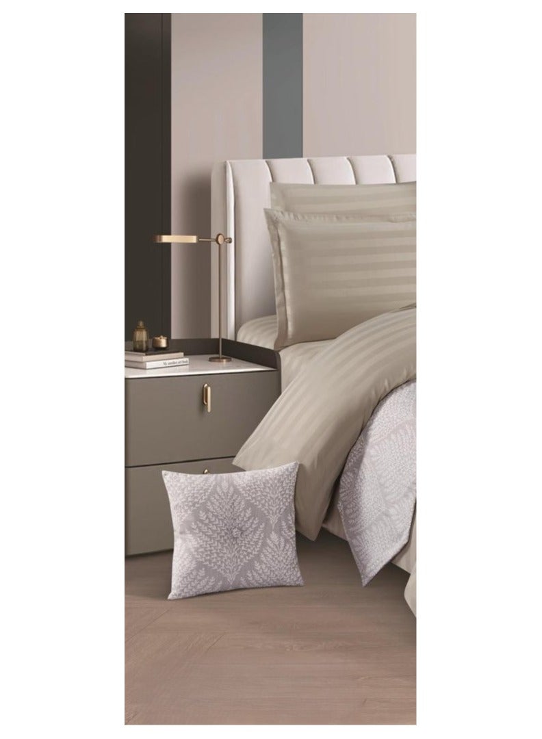 مارك مفرش نفرين فندقي ملكي ليمنحك الاناقة والراحه من اجود أنواع الخامات مقاس 240*260سم - Image 2