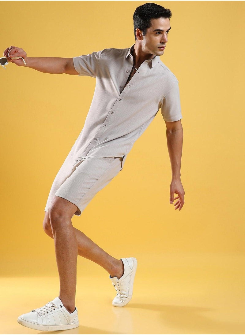 Campus Sutra Men's Beige Basic Textured Co-Ord Set - Image 3