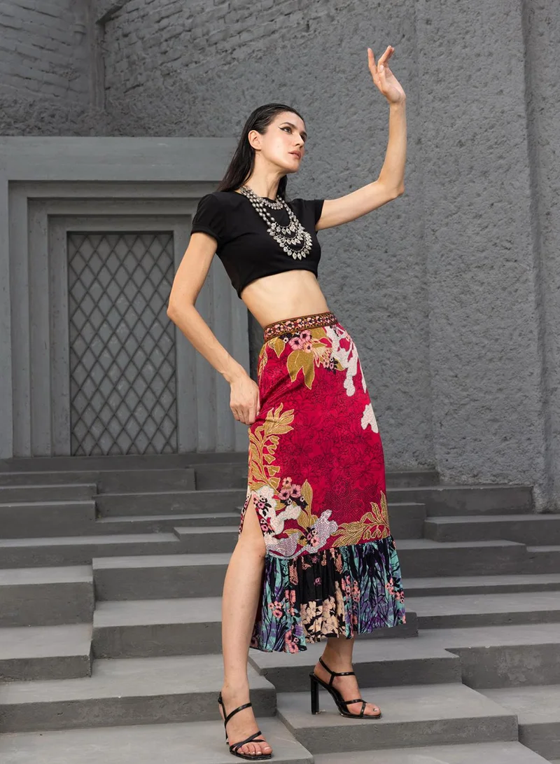 بهاني بواسطة جيوتي CRIMSON RED AND SANDCASTLE MAXI DRESS