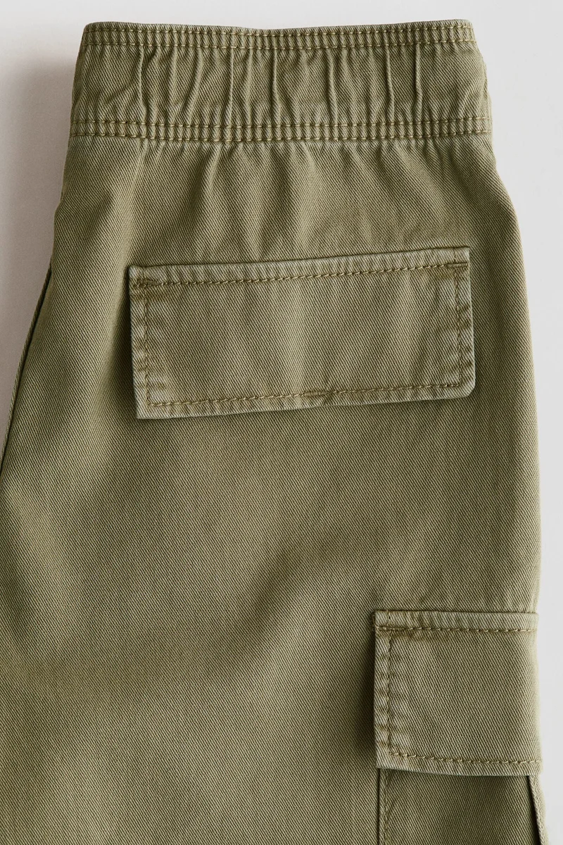 H&M Cargo twill shorts
