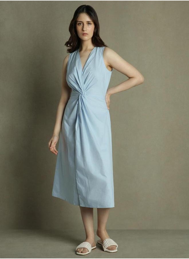 Dennis Lingo Solid V-Neck Sleeveless Midi Dress by Styli  - Image 5