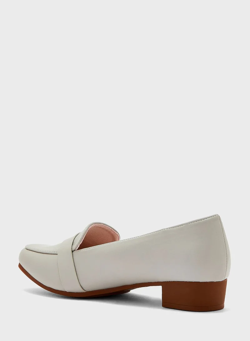 Vincci Block Heel Mocassins
