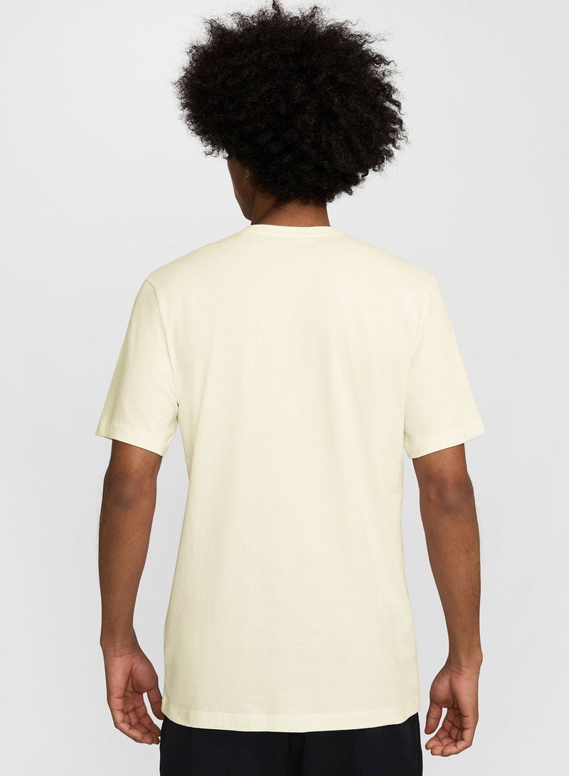 Nike Nsw Futura T-Shirt - Image 2