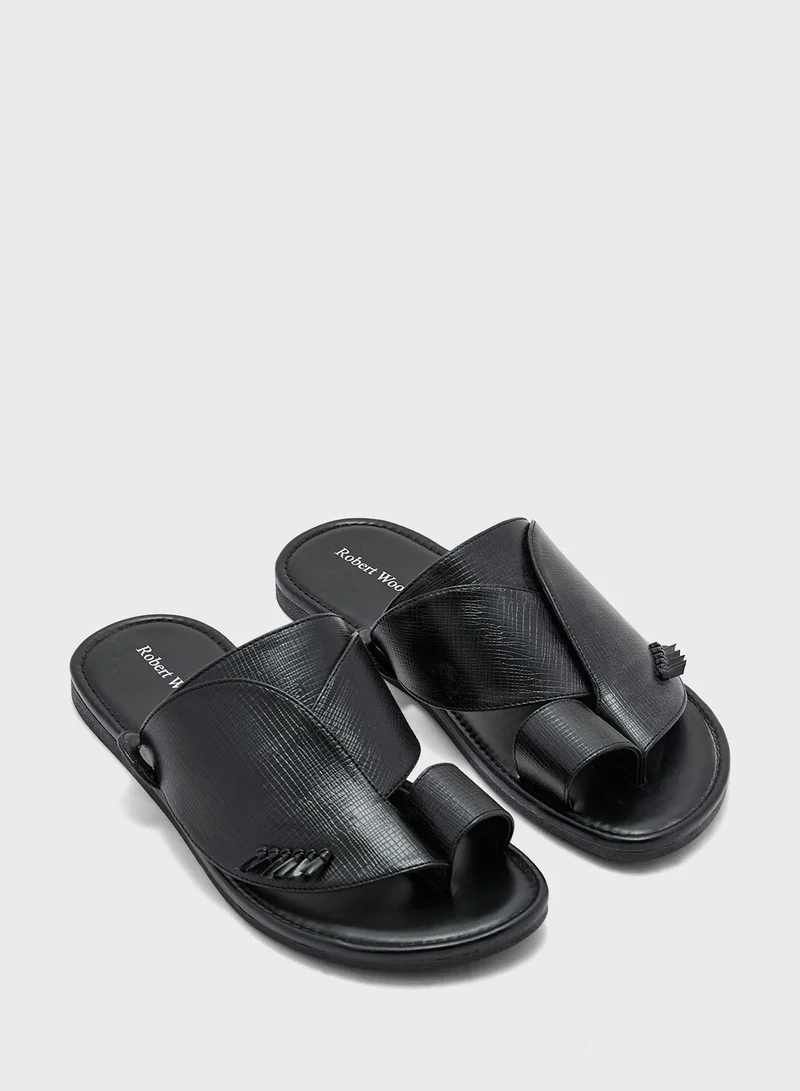 روبرت وود صنادل عربية تقليدية بنقوش