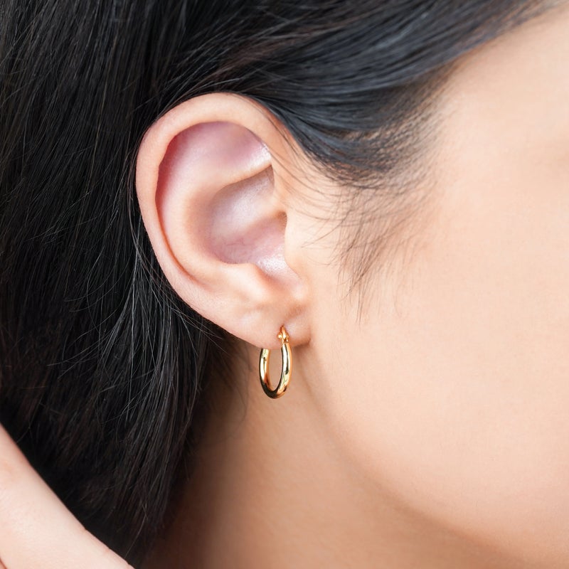Jawhara Jewellery 18K Yellow Gold Round Hoop Earrings for Women, 2.5cm Diameter Classic Hoops Collection Jewellery, Lightweight Timeless Circle Hoops, Elegant Everyday to Occasion Wear By Jawhara Jewellery - Image 2