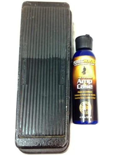 MusicNomad MusicNomad Premium Amp  Case Cleaner  Conditioner 4 oz MN107  - Image 2