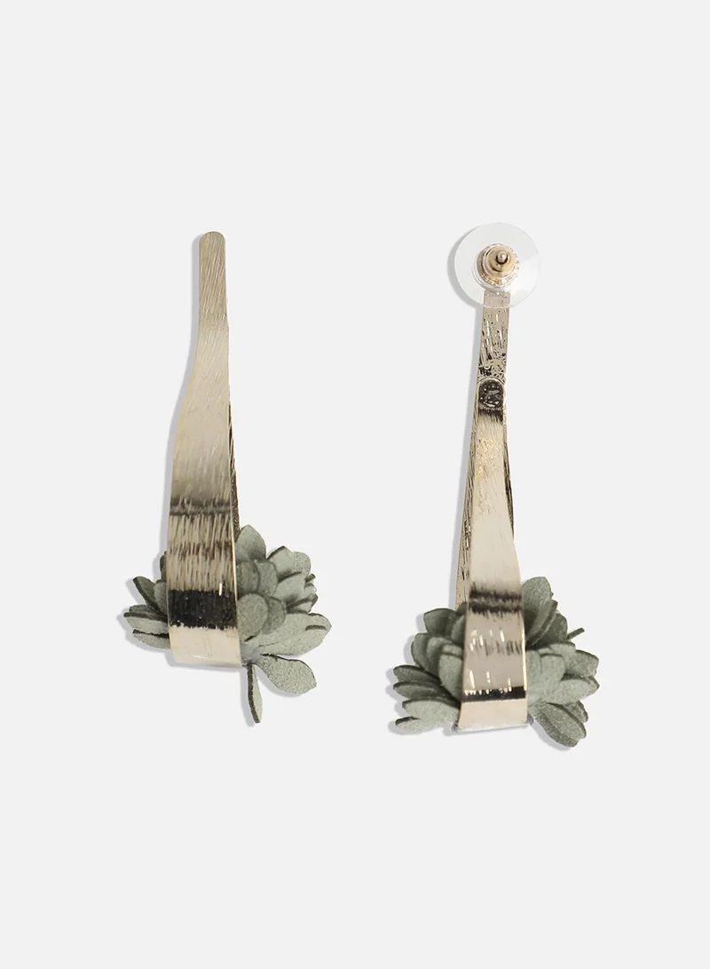 SOHI Floral Artificial Drop Earring Jewellery