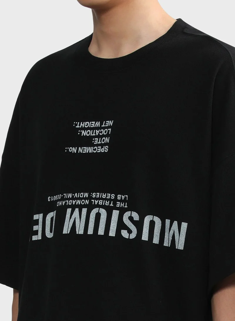 MUSIUM DIV. Logo T-Shirt
