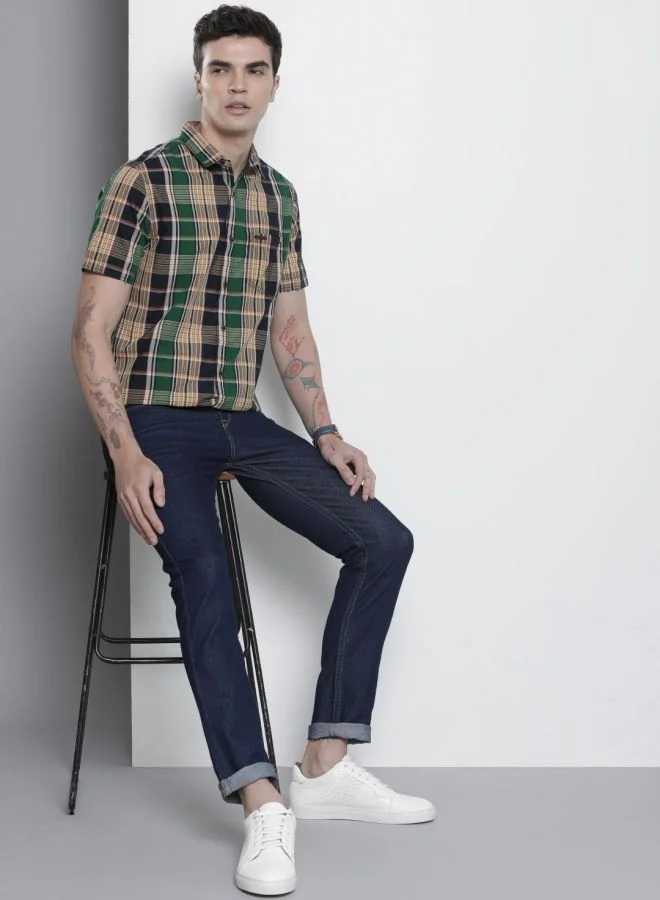 The Indian Garage Co Men Slim Fit Checkered Half Sleeves Cutaway Collar Casual Shirt