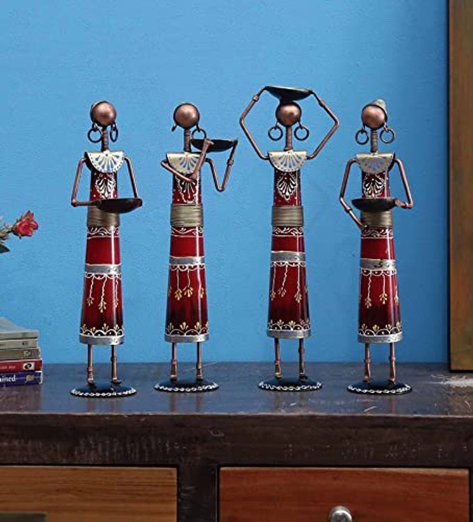 ARTS RED DOLL SET OF 4 TABLE DECOR (5.5*3*13 IN) (T061)