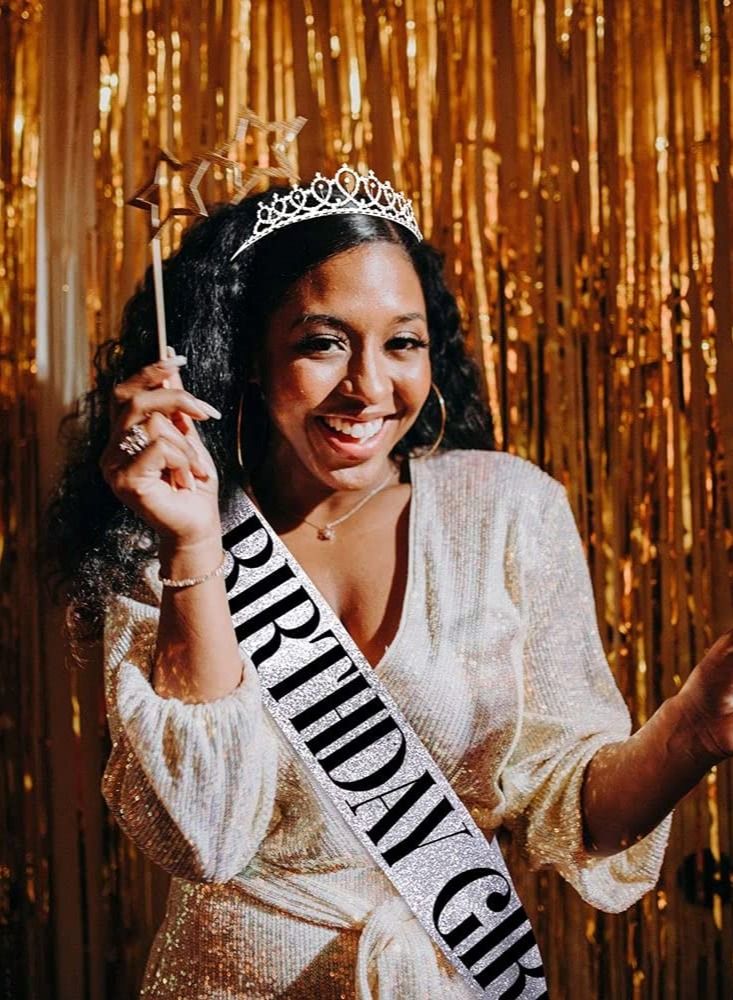 MARGOUN شريط عيد الميلاد للبنات وطقم تاج الماس المرصع بالفصوص للنساء والفتيات زينة عيد الميلاد لوازم الحفلات فضي - Image 3