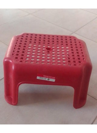 Large bathroom chair, red crescent and silver star 6221999388564 - pzsku/Z7F856BA0FB795AF763D4Z/45/1764664845/5f3ac7e6-cf7d-4e2a-a13e-5717e94b574a