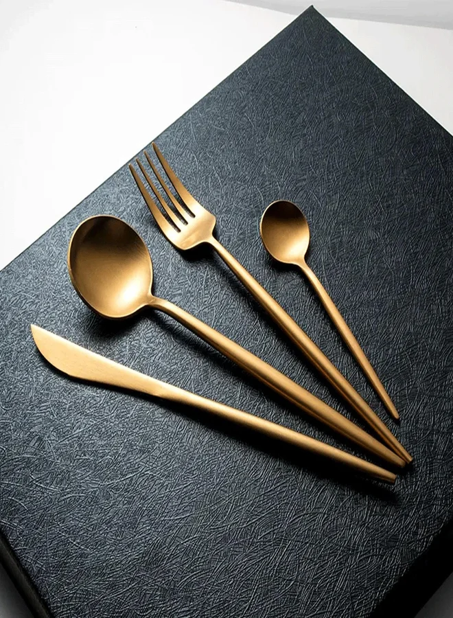 واو غت طقم أدوات مائدة   مكون من  قطعة لـ  أشخاص