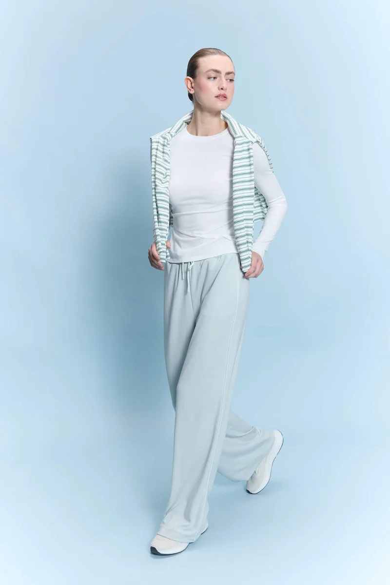 ديفاكتو Wide Leg Standard Length Modal Sweatpants