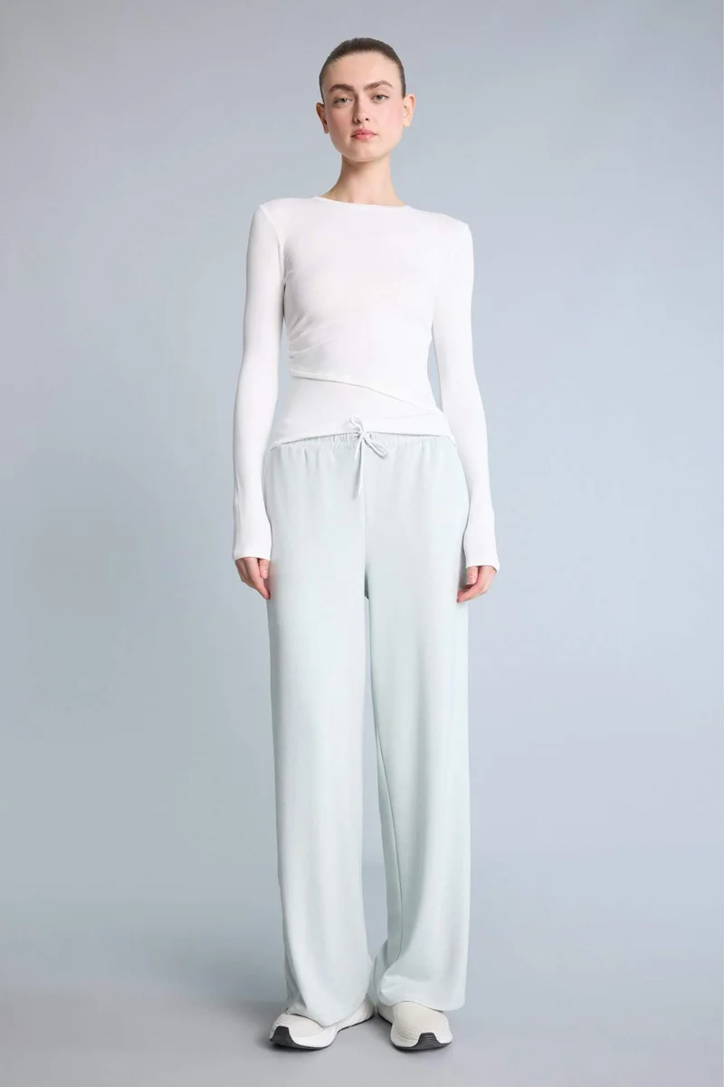 ديفاكتو Wide Leg Standard Length Modal Sweatpants