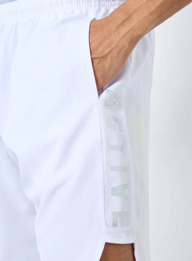 ستايلي اكتيف شورت تمرين بتفاصيل طباعة جانبية